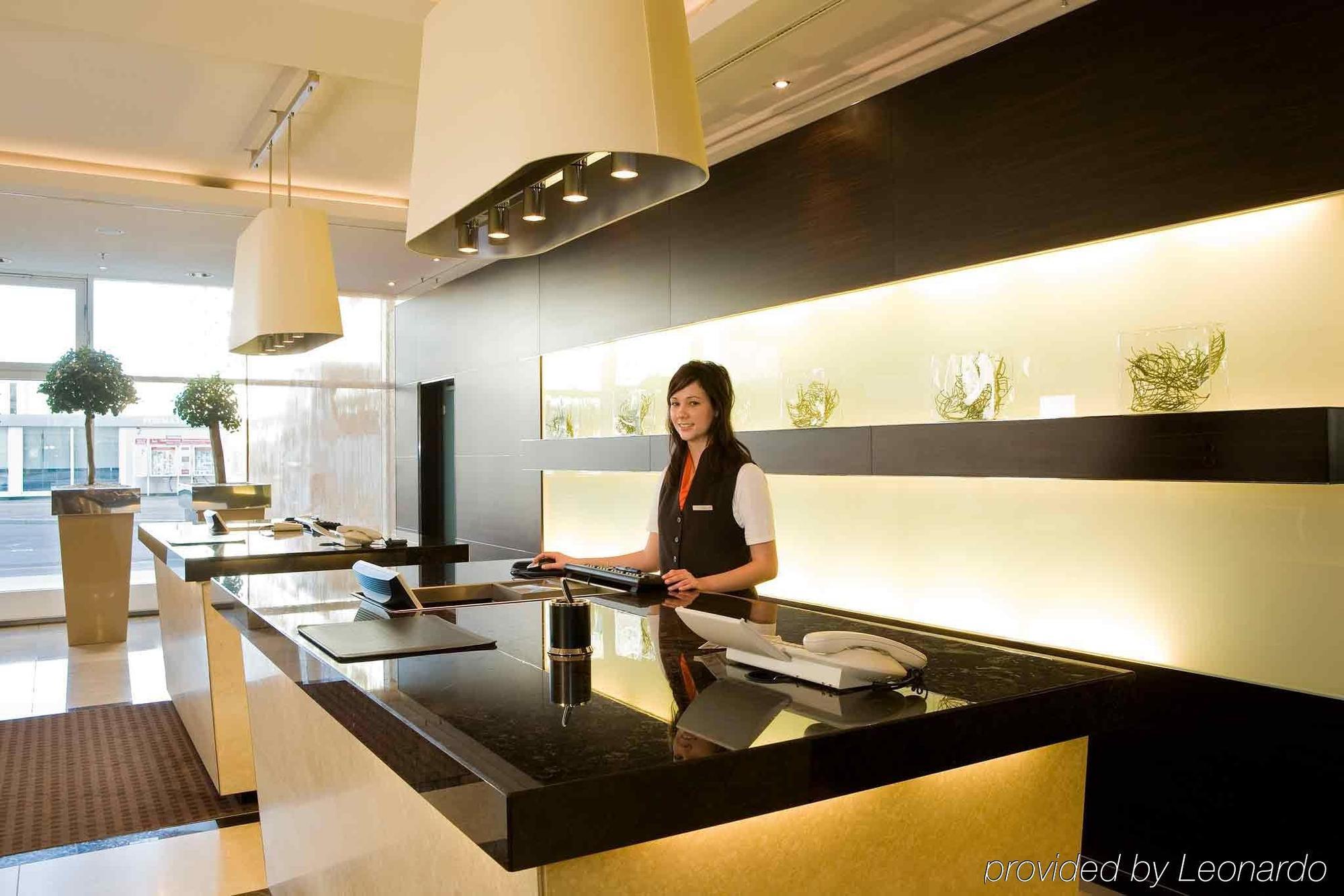 Occidental Dresden Newa Hotel Bagian luar foto