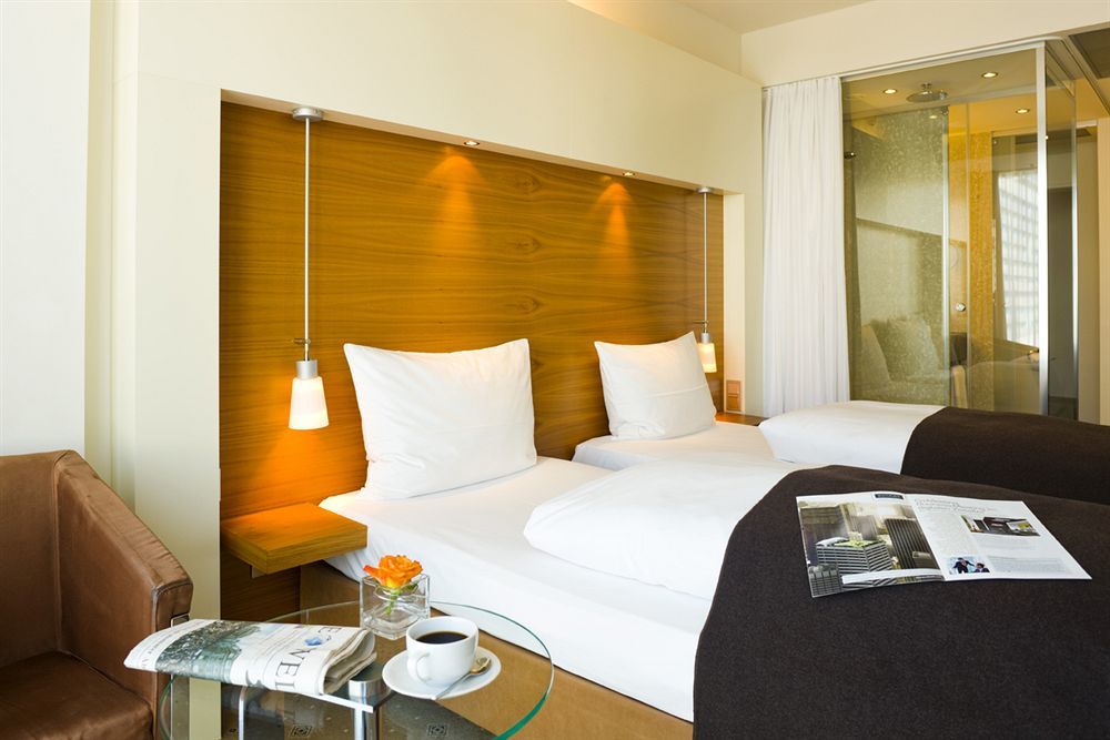 Occidental Dresden Newa Hotel Bagian luar foto